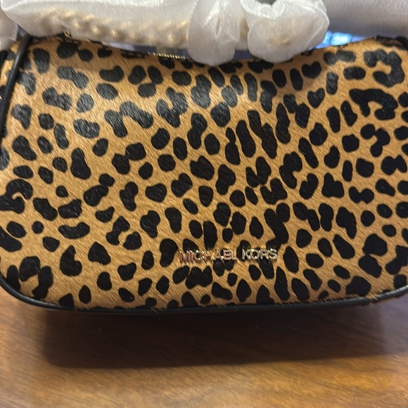 Michael kors new with tags small pouchette crossbody leather - Picture 7 of 9